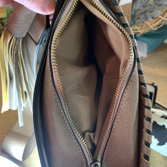 Concealed Carry Hipster with Bonus strap! - Picture 7 of 12